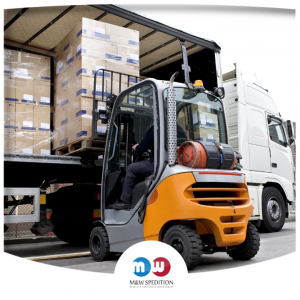 Transport von Waren: Baumaterialien, Lebensmittel, Textilien, Stahl- und Metall, Papier- und Papierverpackungen, Kunststoff, Maschinen bis 24 Tonnen.
